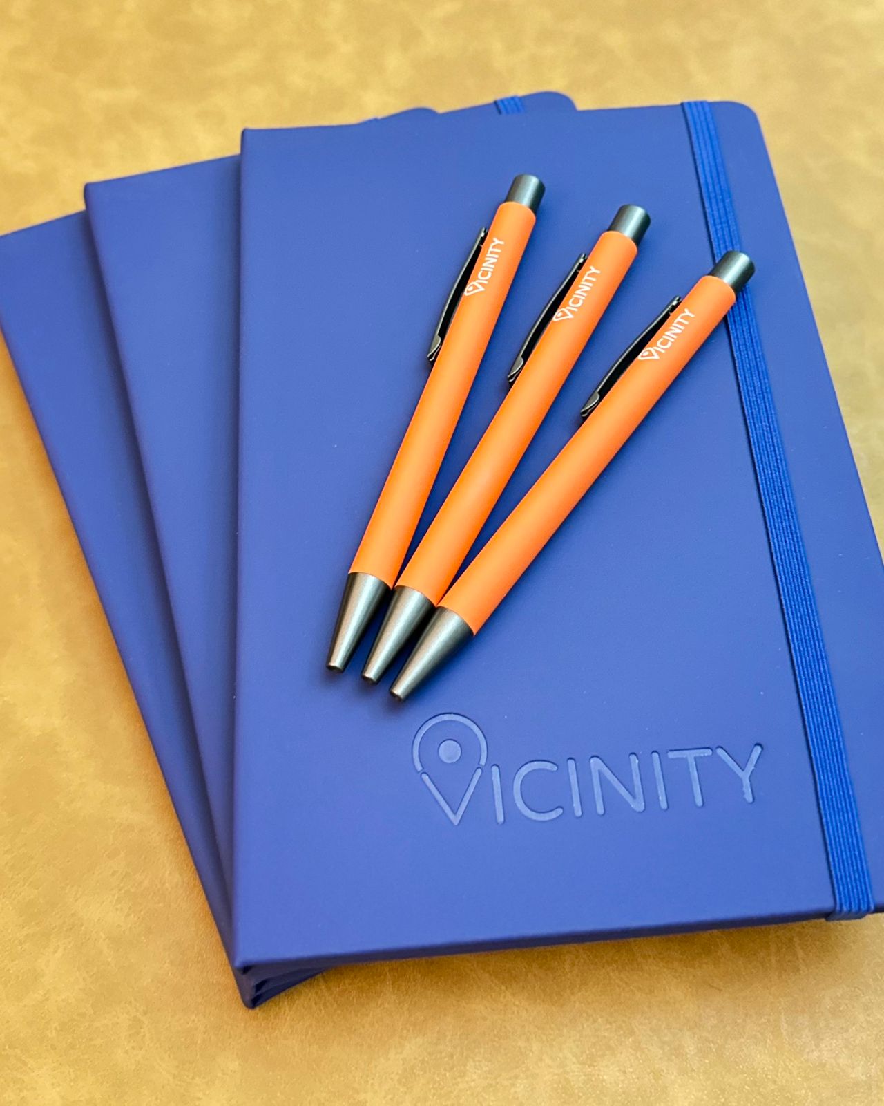 𝗩𝗶𝗰𝗶𝗻𝗶𝘁𝘆 𝗠𝗲𝗱𝗶𝗮 𝗡𝗼𝘁𝗲𝗯𝗼𝗼𝗸𝘀 𝗮𝗻𝗱 𝗣𝗲𝗻𝘀