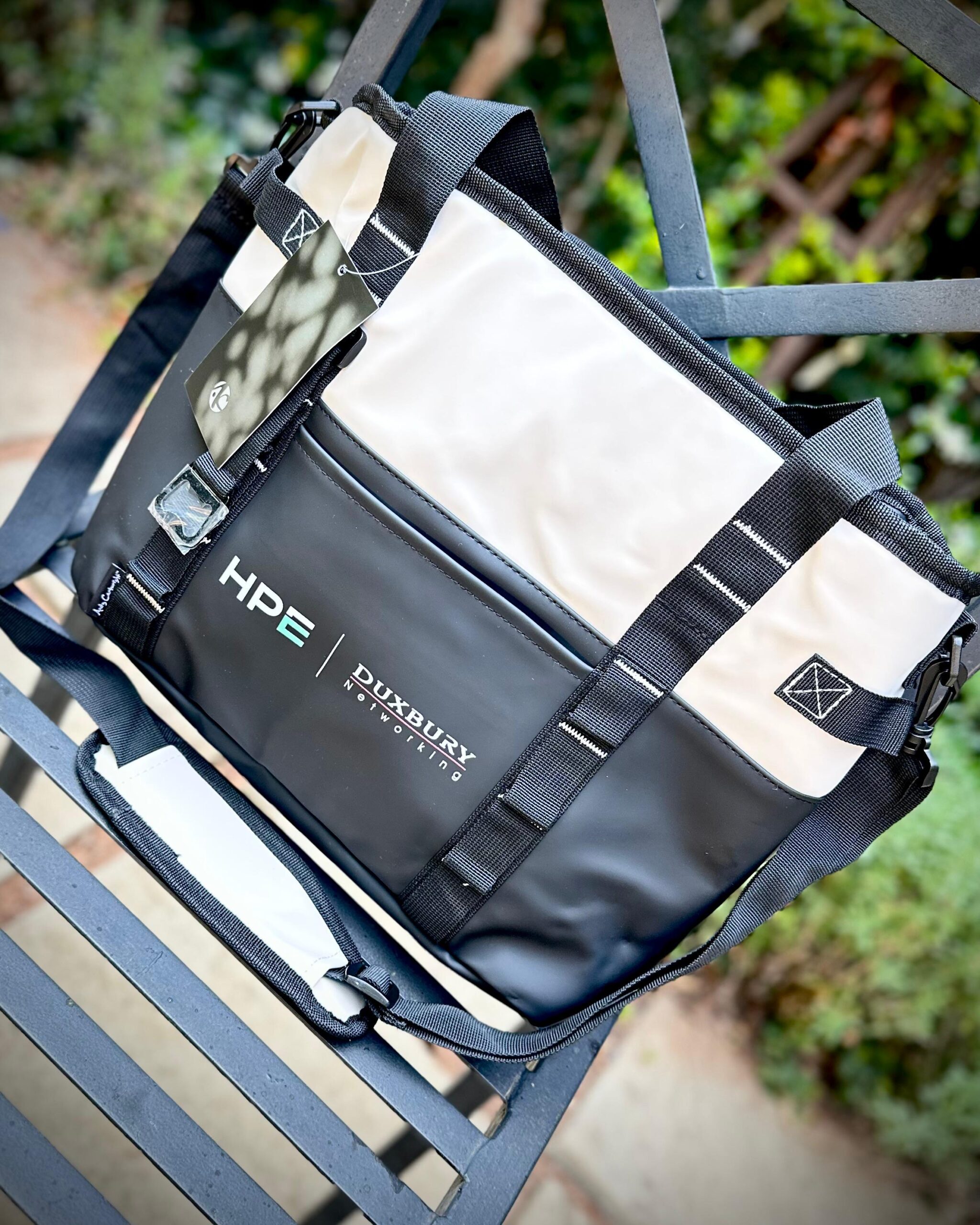 𝗗𝘂𝘅𝗯𝘂𝗿𝘆 𝗡𝗲𝘁𝘄𝗼𝗿𝗸𝗶𝗻𝗴 𝗮𝗻𝗱 𝗛𝗣𝗘 𝗖𝗼𝗿𝗽𝗼𝗿𝗮𝘁𝗲 𝗚𝗶𝗳𝘁𝘀